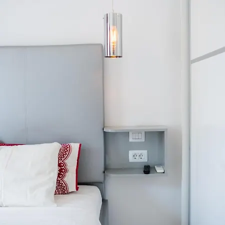 Carol Park Paradise Apartment