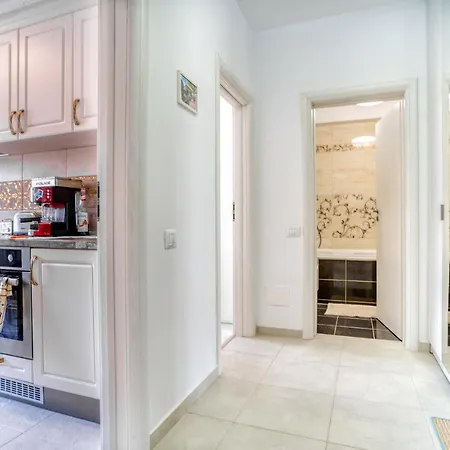 Carol Park Paradise Appartement Boekarest